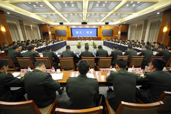 王新建政委就貫徹落實部局深入推進冬防工作電視電話會議精神強調(diào):堅定信心 全力以赴 采取超常舉措 發(fā)揚攻堅克難作風 集全警之力堅決確保“三個不發(fā)生”